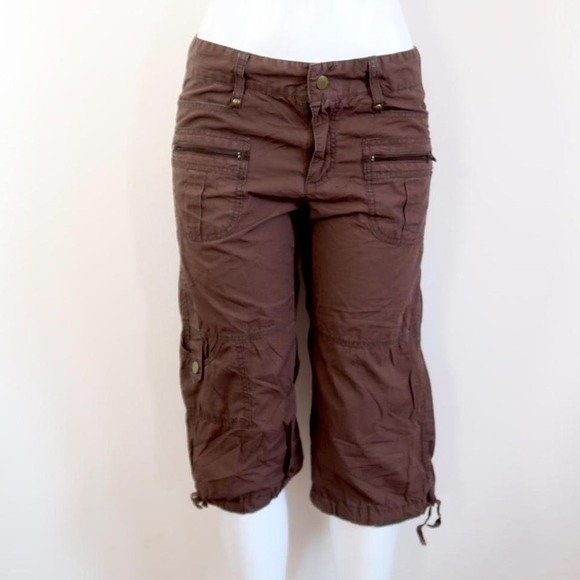 Pants - brown cargo capri pants low rise utility y2k gorpcore size 8